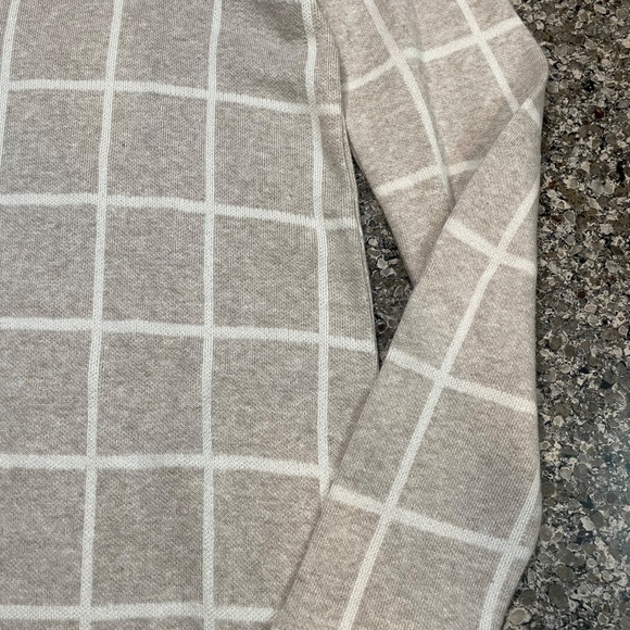 STYLE & CO Sweater cream and white basic Size medium - Picture 2 of 7